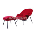 Classic Eero Saarinen Womb Red Cahsmere Lounge Guddoomiye